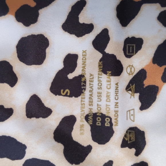 Custer's Night Capri Workout Legging - Picture 5 of 5